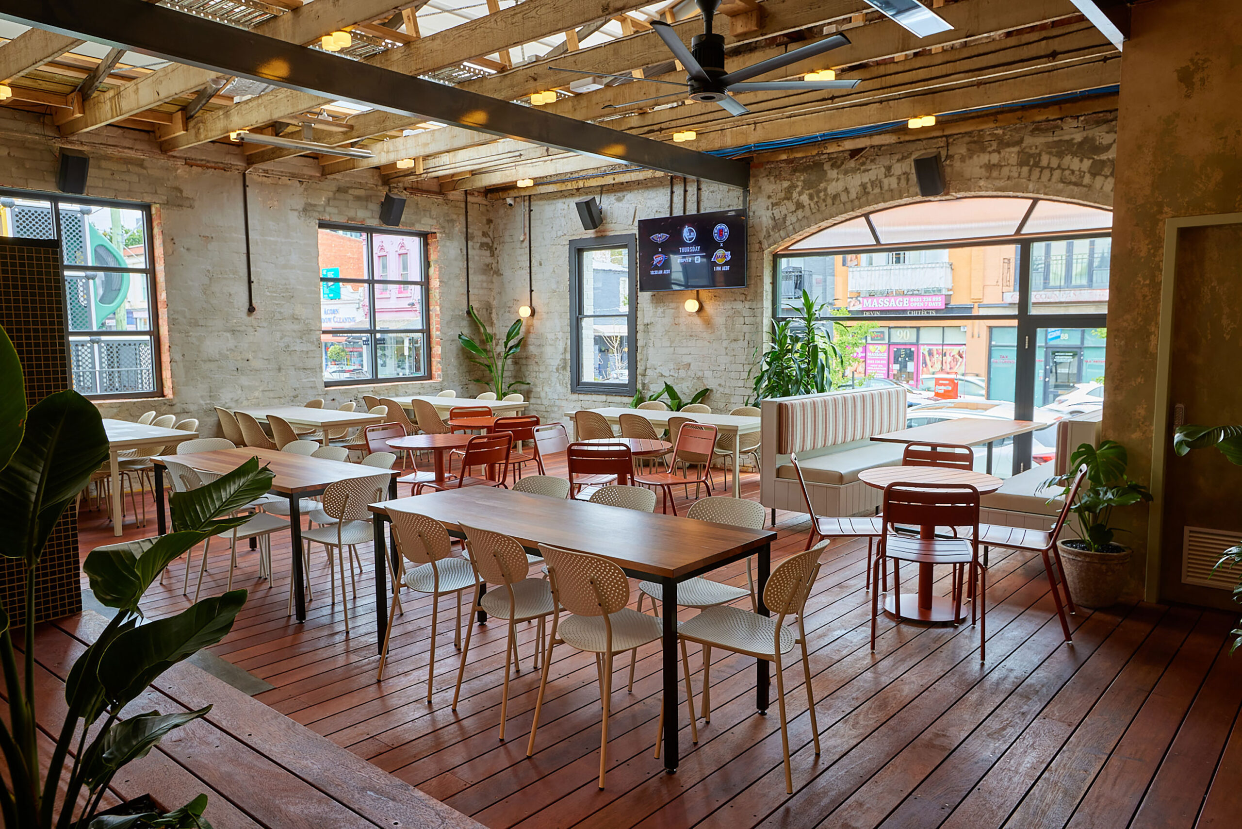 202310-auburn-hotel-mry-38-hdr