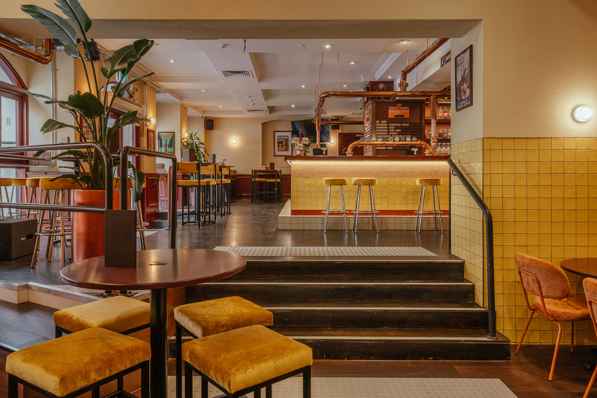 hickens-hotel-zennieshia-zennieshia-butts-22