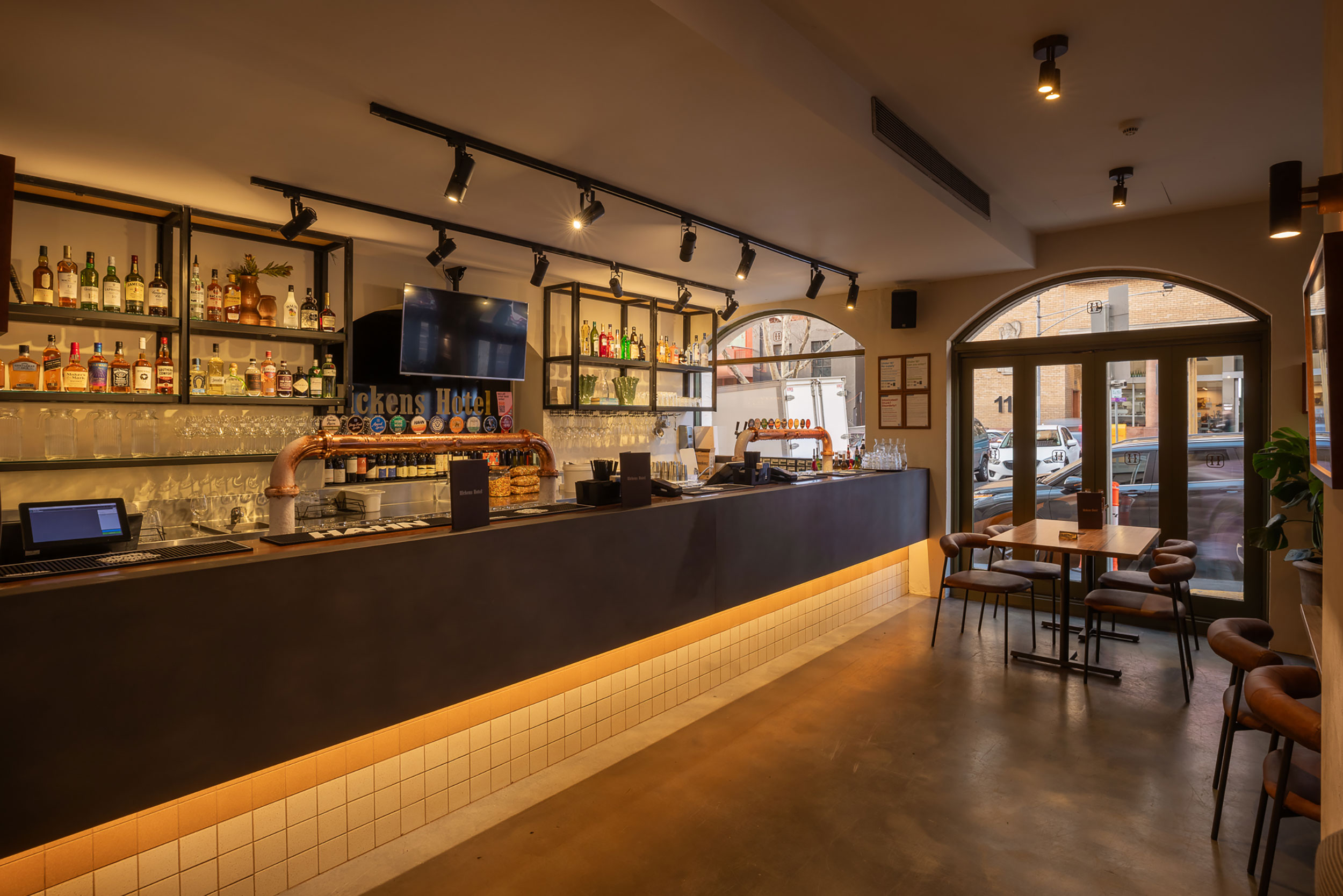 hickens-hotel-zennieshia-zennieshia-butts-72