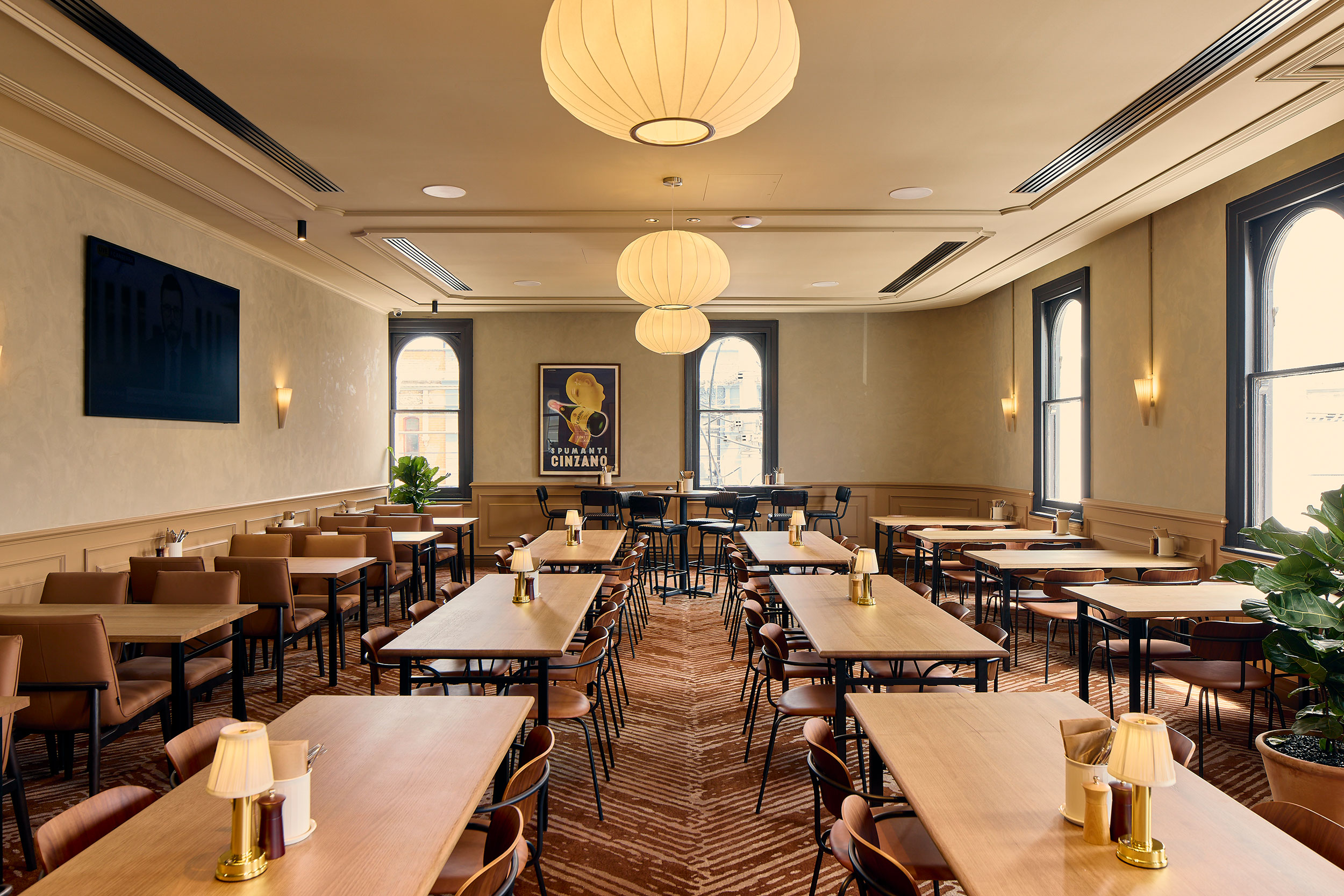 the-gardiner-hotel-26th-november-0011-griffin-simm-first-batch